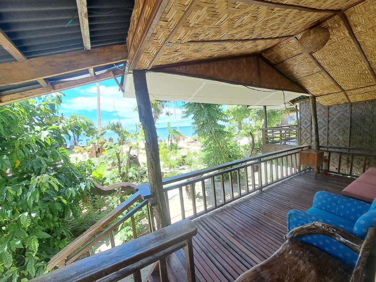 Patrick'S On The Beach Resort Генерал-Луна Экстерьер фото