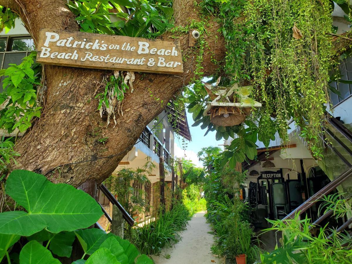 Patrick'S On The Beach Resort Генерал-Луна Экстерьер фото