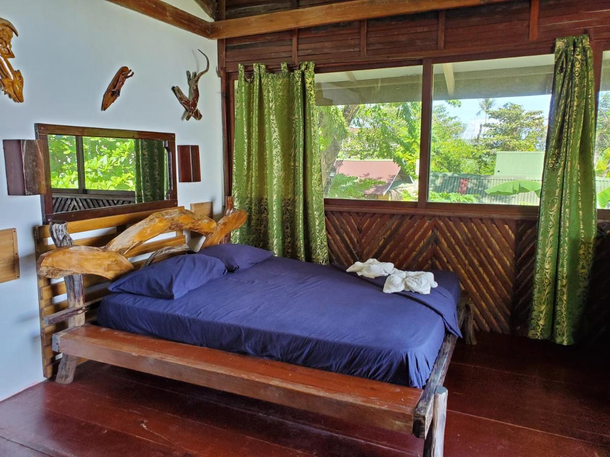 Patrick'S On The Beach Resort Генерал-Луна Экстерьер фото