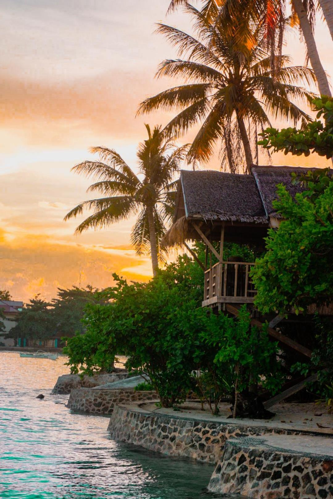 Patrick'S On The Beach Resort Генерал-Луна Экстерьер фото