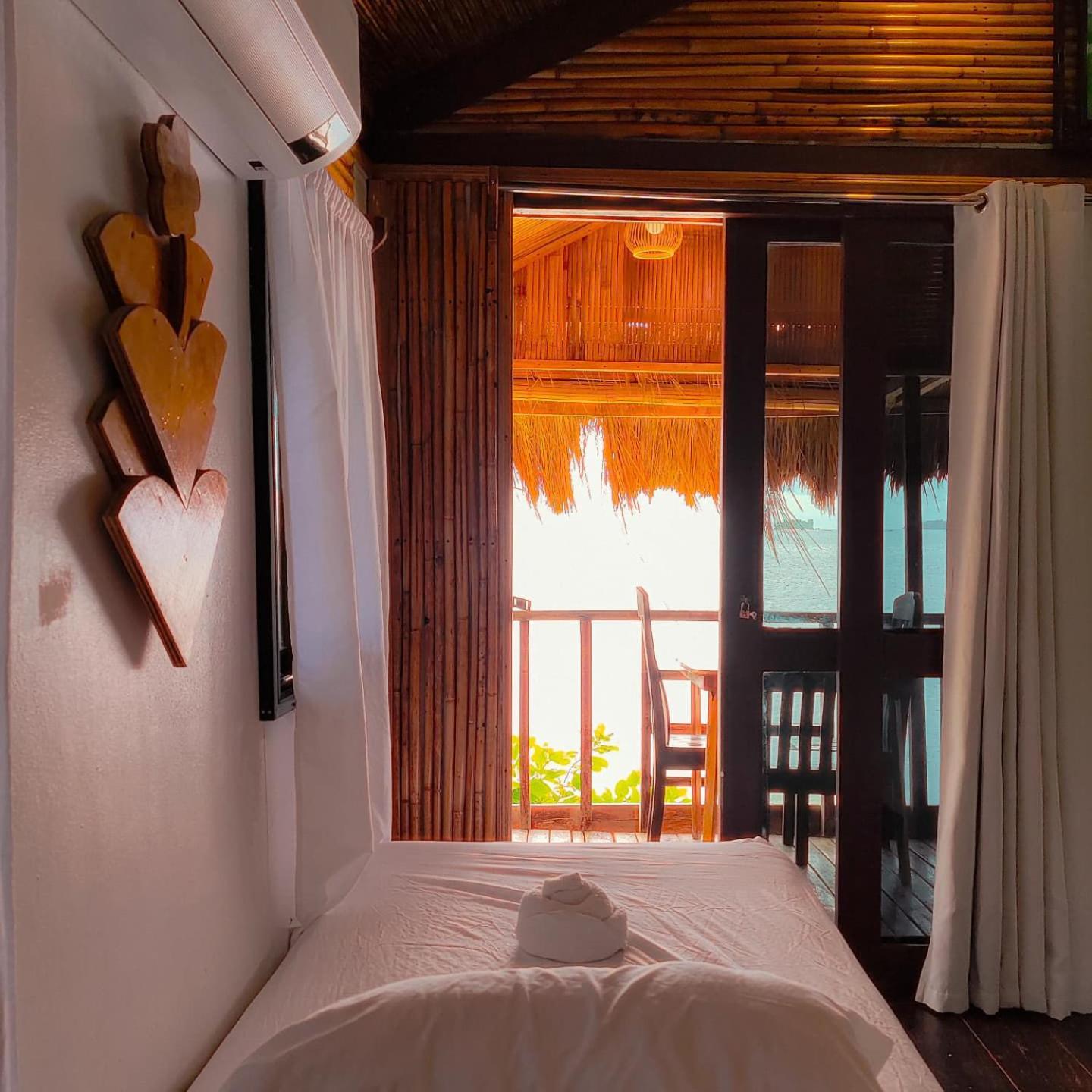Patrick'S On The Beach Resort Генерал-Луна Экстерьер фото